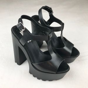 Steve Madden “Girl Talk” platform leather sandals